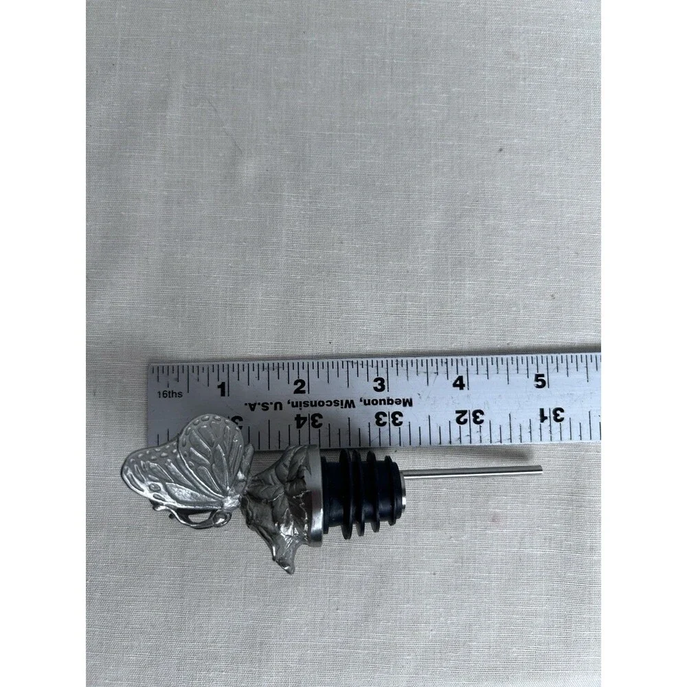 Menagerie Butterfly Wine Pourer & aerator carved stainless steel dual-purpose
